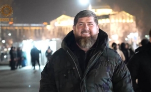 Рамзан Кадыров отправился на прогулку по центральной площади Грозного