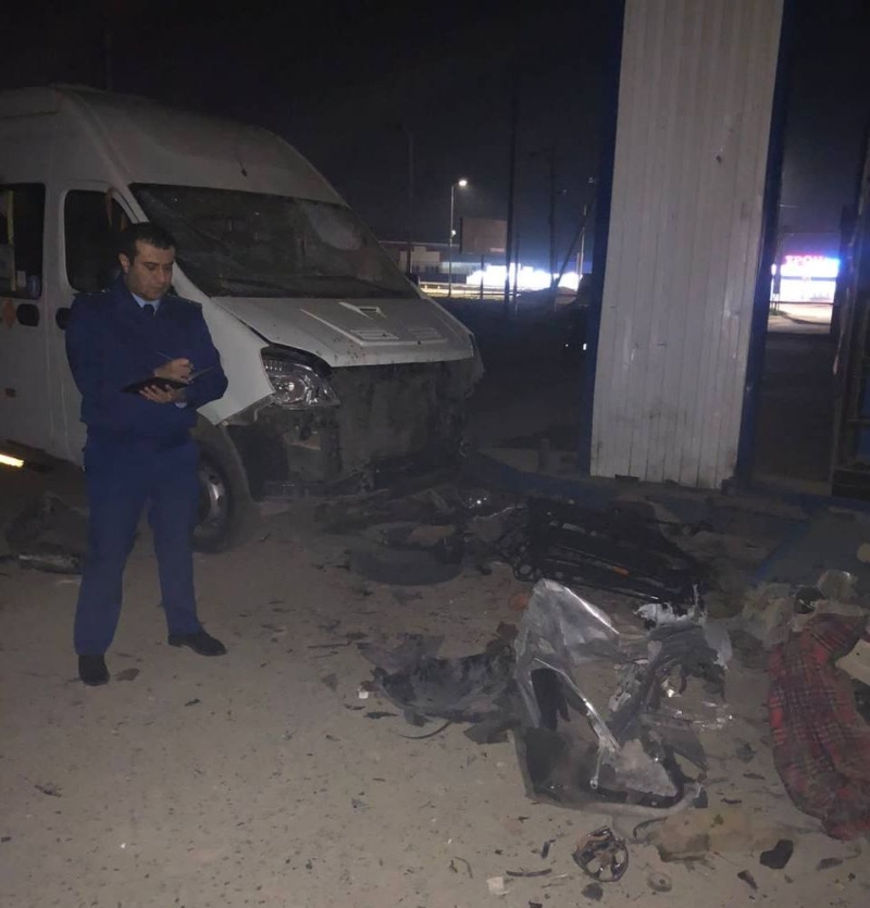 В Дагестане при взрыве на АЗС пострадали два человека