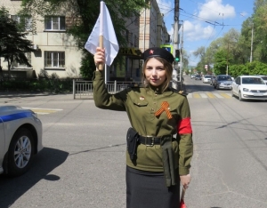 В Черкесске 9 мая сотрудники полиции облачились в форму регулировщиц