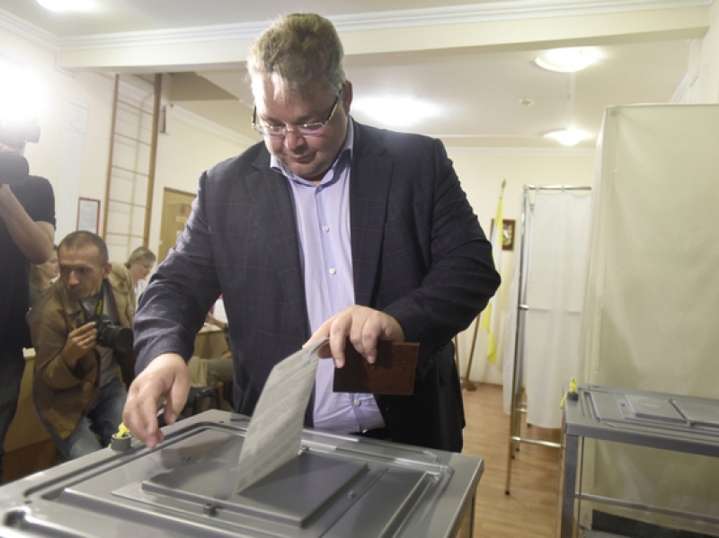 В. Владимиров: "Важно, чтобы выборы прошли безопасно и в строгом соответствии с законом!"