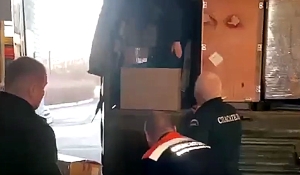 Жители Невинномысска отправили посылку для военнослужащих на передовую