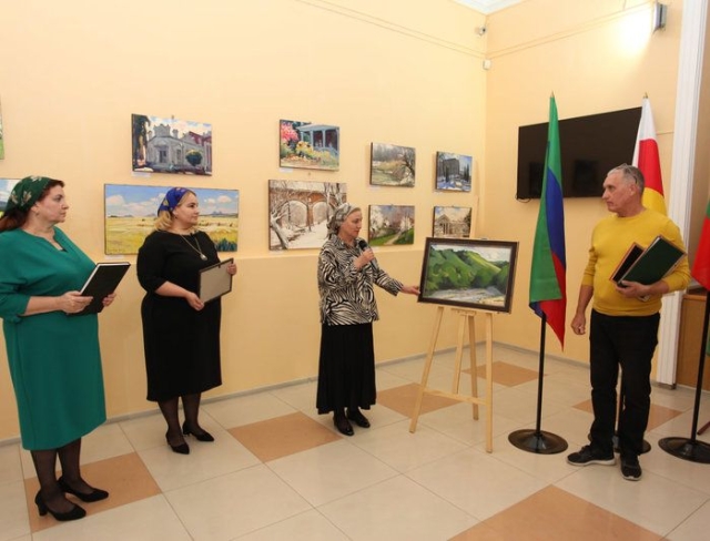 <i>В Ингушетии открылась персональная выставка ставропольского художника</i>