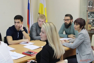 Молодежный этнический совет Ставропольского края займется профилактикой экстремизма и наркомании среди школьников и студентов