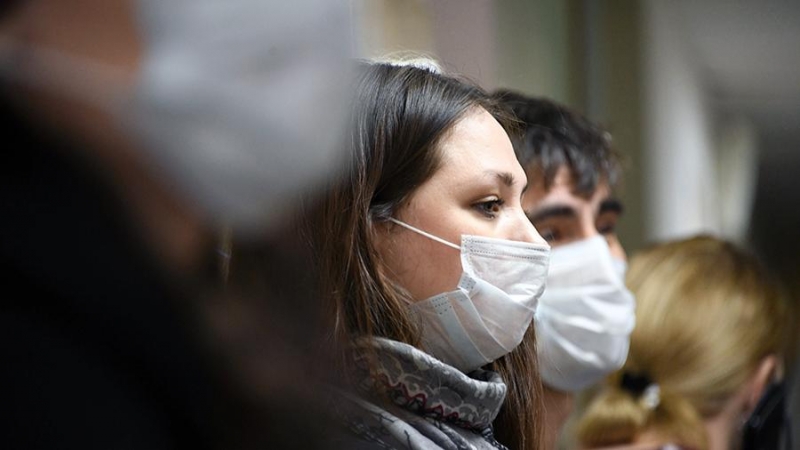 Маски разбирают в преддверии эпидемии гриппа и из-за угрозы распространения коронавируса 