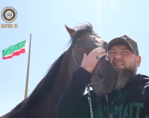 Своих не бросаем: Кадыров показал первое видео с Зазу в Грозном