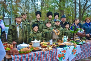 Святокрестовские казаки приняли участие в V студенческом фестивале этнокультур